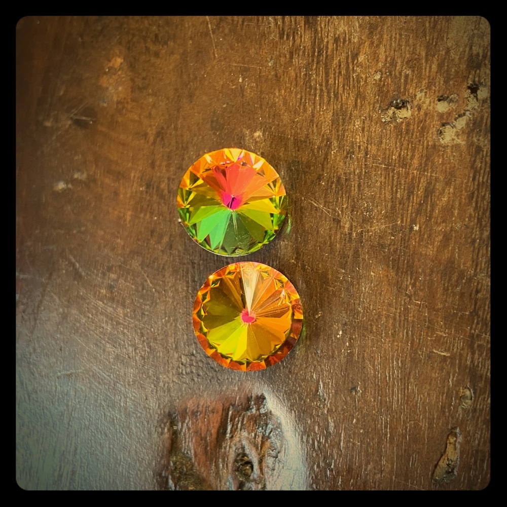 Gorgeous Swarovski gem stud earrings